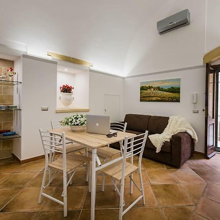 Diletta Casa Vacanze Lecce Bagian luar foto